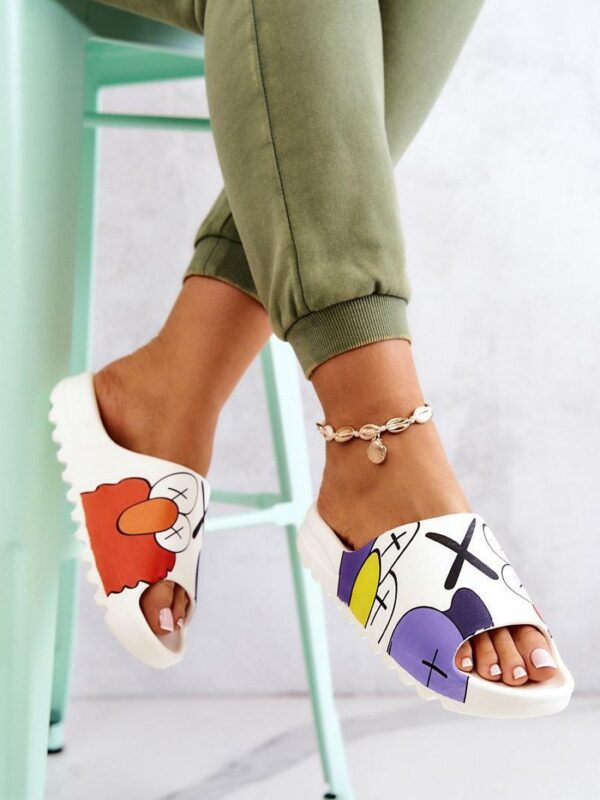 Sandał Klapki Model Monsters CK240P White - Step in style