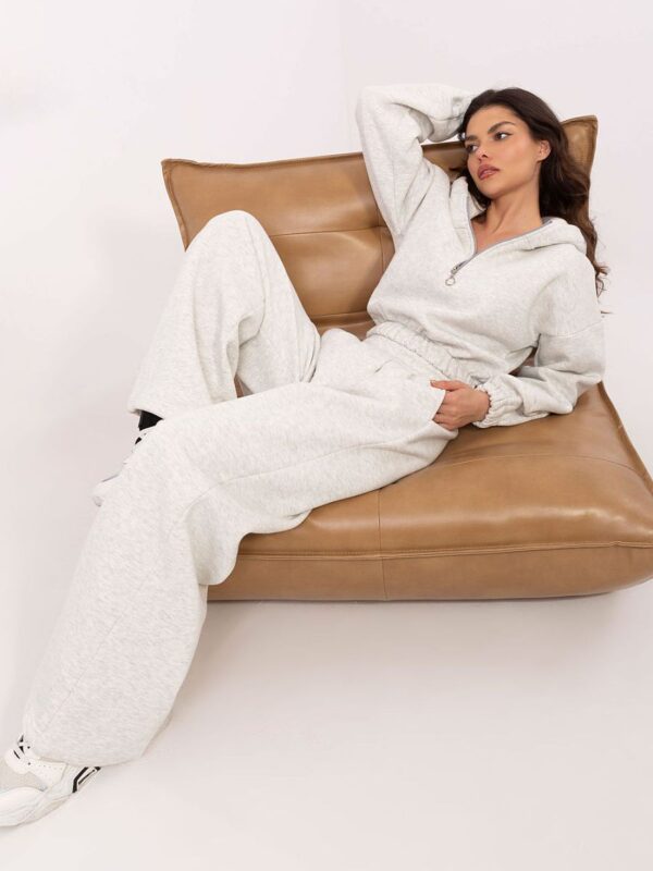 Spodnie Komplet Model EM-KMPL-865.08P Light Grey - Factory Price - obrazek 2