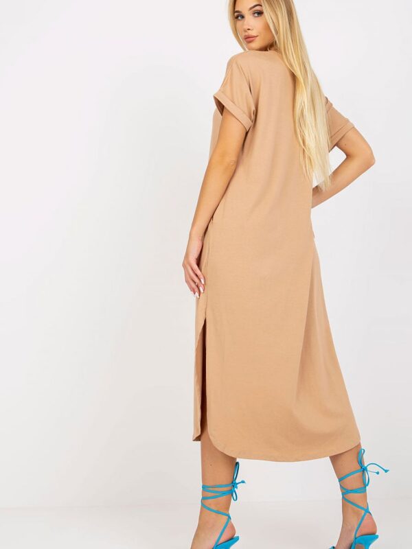 Sukienka Model TW-SK-OB031.11 Camel - Och Bella - obrazek 3