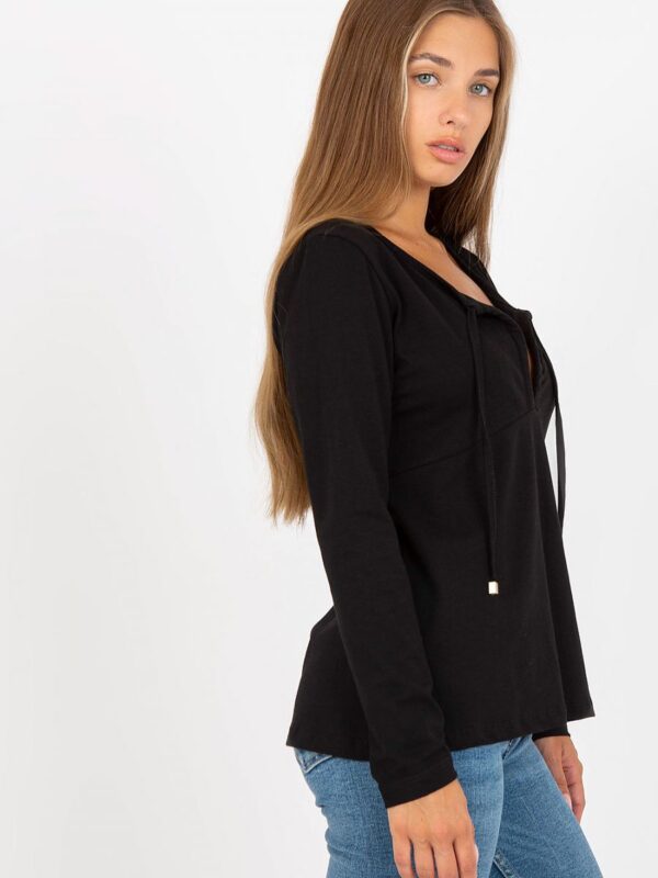 Bluzka Model RV-BZ-8055.35P Black - Rue Paris - obrazek 3