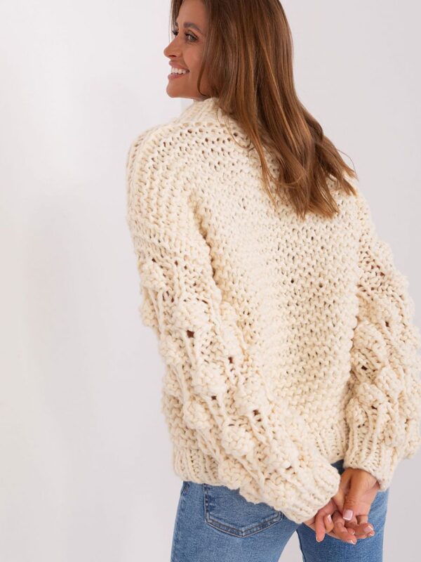 Sweter Damski Model AT-SW-2382.97P Light Beige - AT - obrazek 3